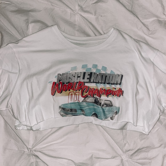 Muscle Nation Cropped Pump Cover - Picture 1 of 1